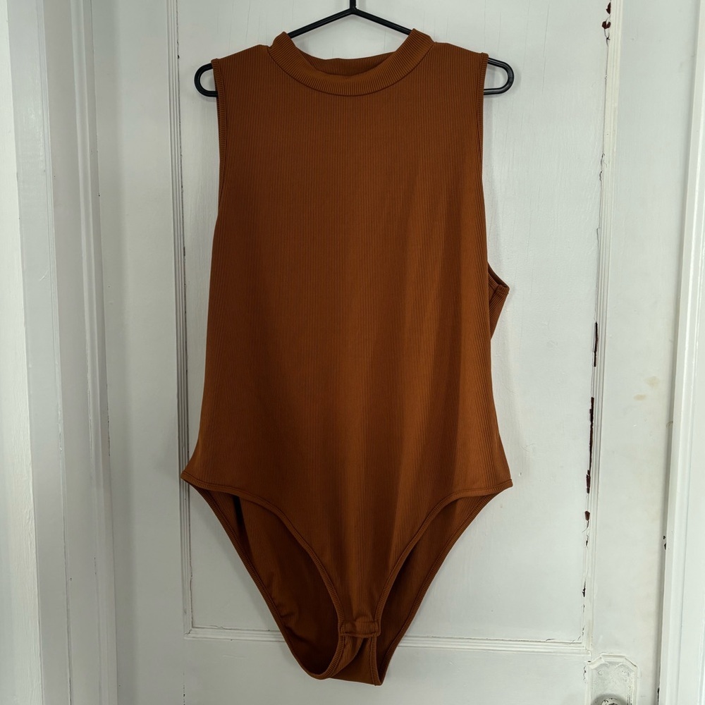 ✨ 3/$30 ✨ SHEIN Curve Burnt Orange Mock Neck Bodysuit 4X | Plus Size